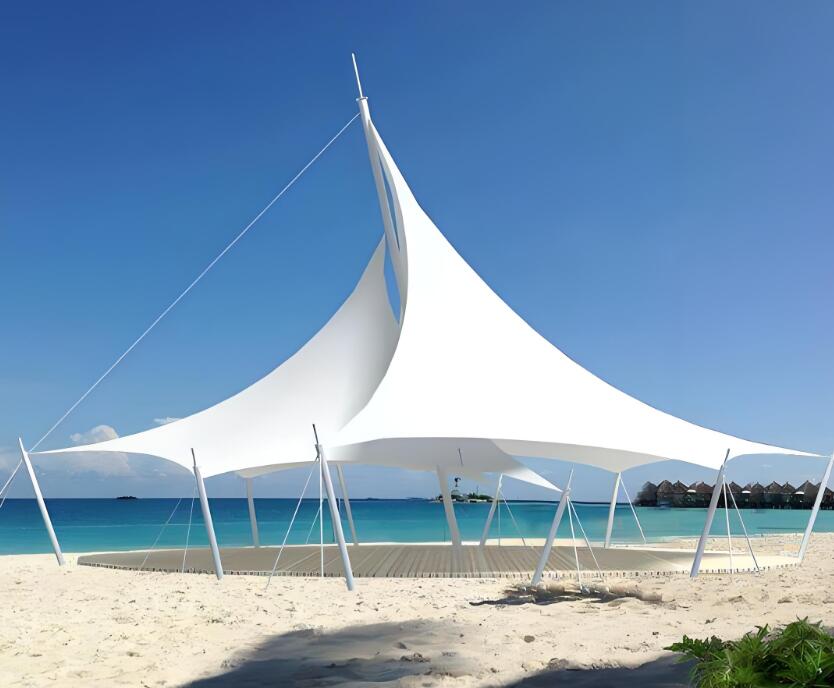 车棚顶部污垢堆积的因素